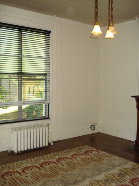 Building Photo - 209 West Ave S