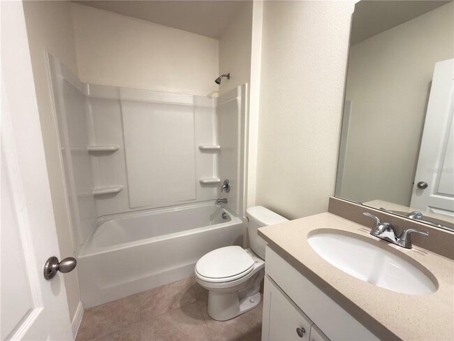 Building Photo - 307 Taylor Grvs St