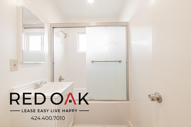 Building Photo - 16220 Bellflower Blvd