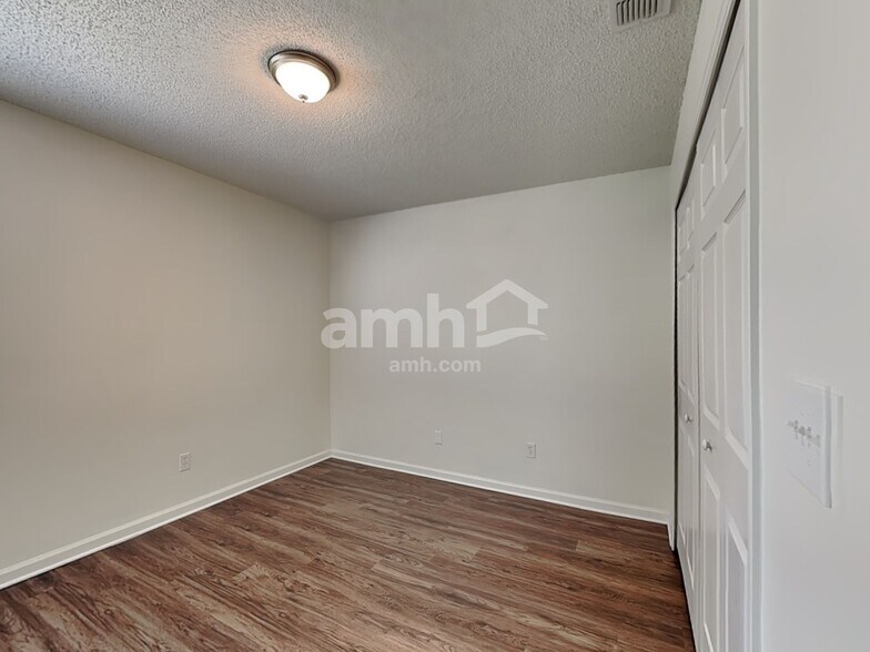 Building Photo - 927 Ashton Cove Terrace