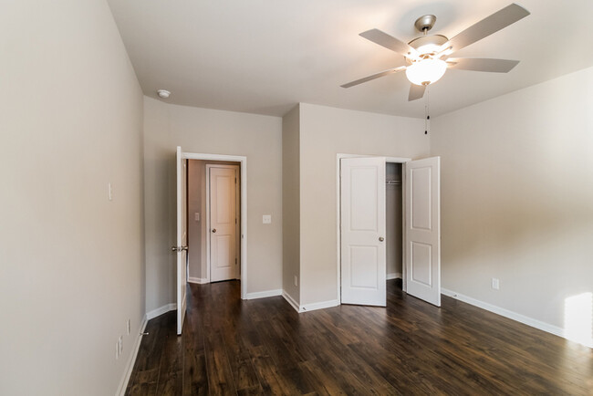 Building Photo - Beautiful 3 Bedroom at Emery Place