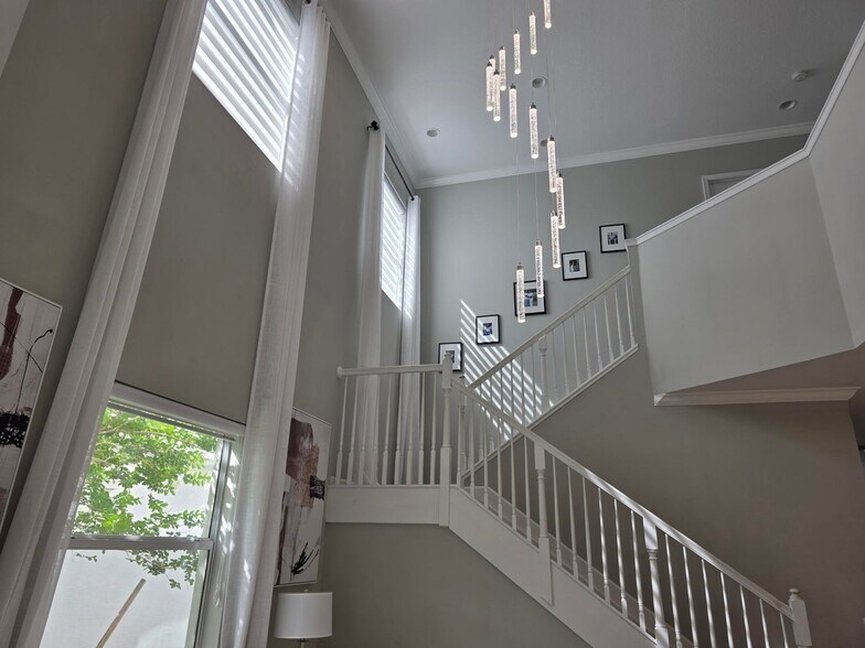 Building Photo - 16007 Whippoorwill Cir