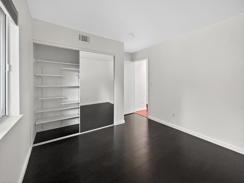 Building Photo - 632 Corliss St