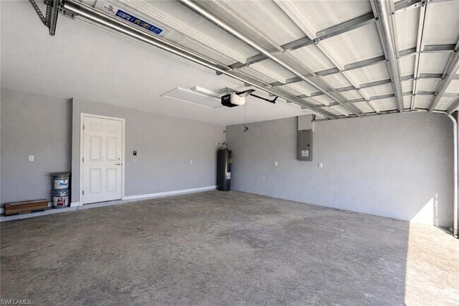 Building Photo - 147 Peoria St