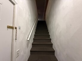 Building Photo - 27 Court St