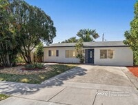 Building Photo - 540 NE 61st St