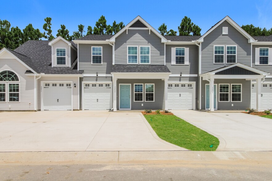 Primary Photo - 7255 Bellacroft Dr