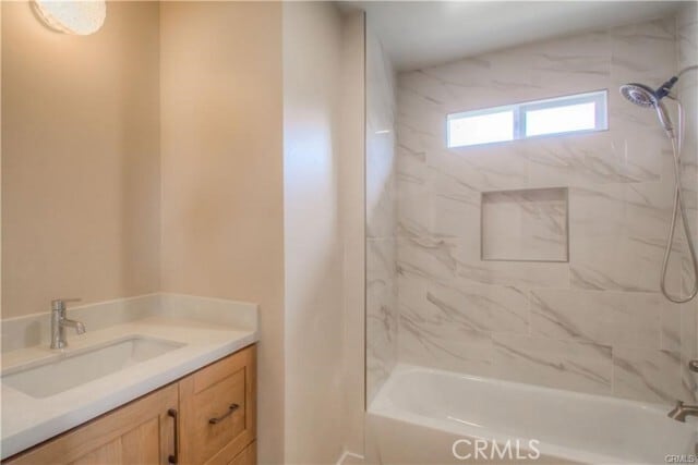 Building Photo - 18534 Laurelbrook Cir