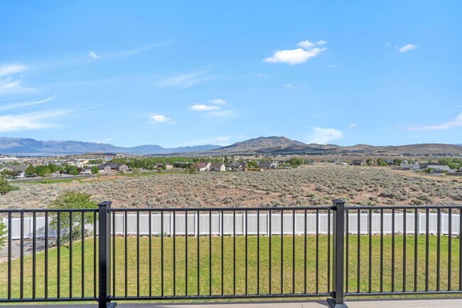 Building Photo - 2872 N Sorrel Dr