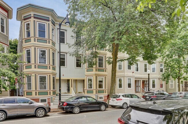 Building Photo - 283 Western Ave