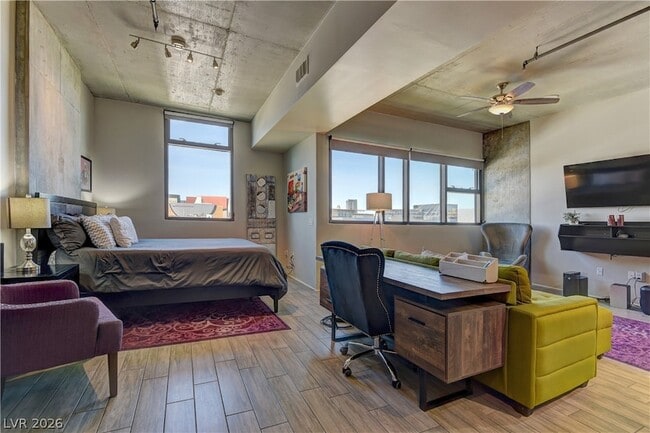 Building Photo - 353 E Bonneville Ave