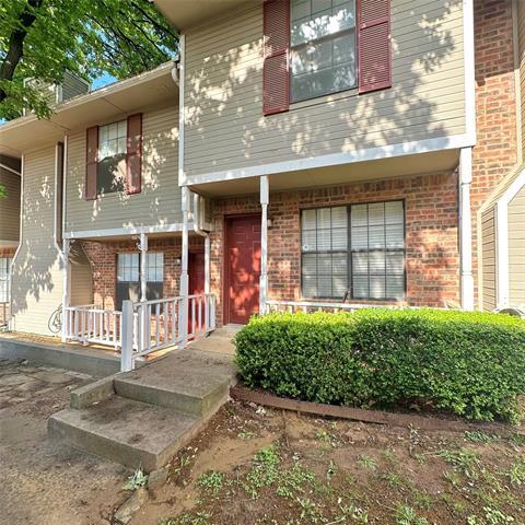 Primary Photo - 929 W Hickory St