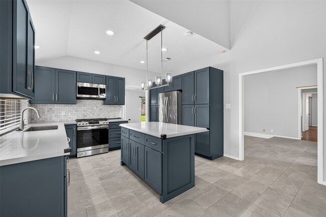 Building Photo - 758 Rolling Mill Dr