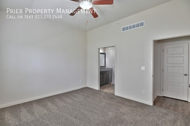 Building Photo - Reserve Townhome - Available May 15th
