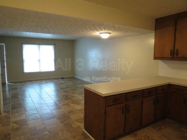 Building Photo - 310 S Jeff Davis Dr
