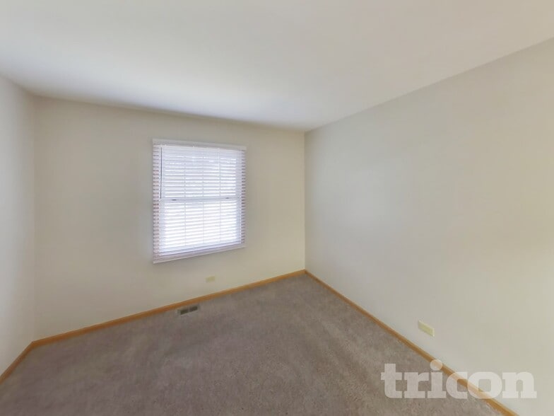 Building Photo - 1045 Brush Hill Ln