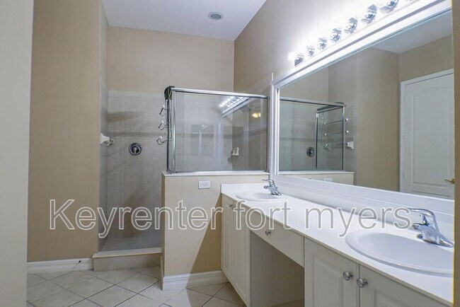 Building Photo - 6010 Jonathans Bay Cir