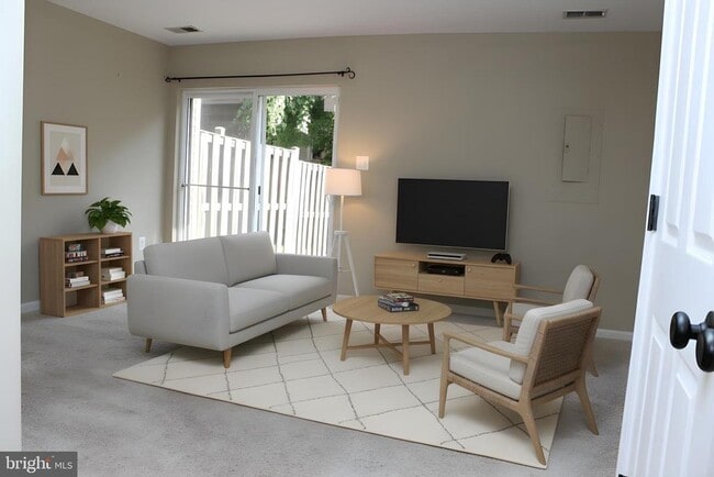 Building Photo - 6719 Emmanuel Ct