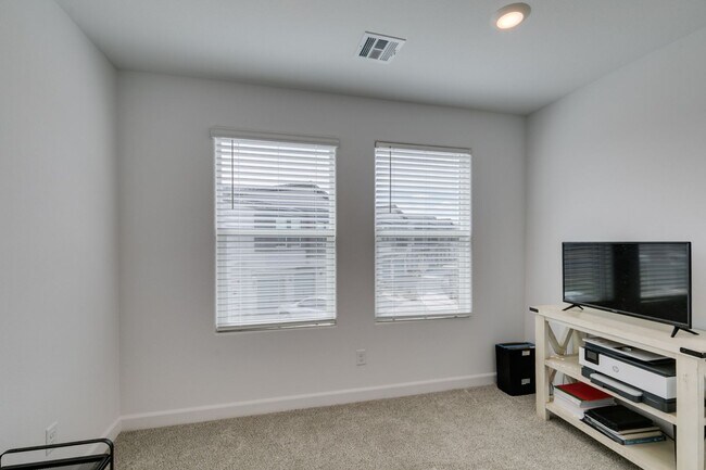 Building Photo - 2024 Lennar-Built Fully Furnished 2BR + Office Space Townhome-Style Condo in Cadence