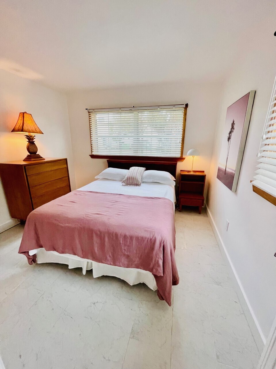 Guest Bedroom Queen Bed - 4158 Tamiami Trl