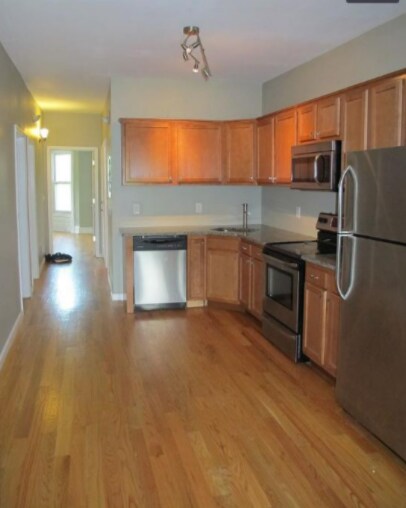 Building Photo - 178 Western Ave