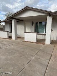 Building Photo - 524 W Riviera Dr