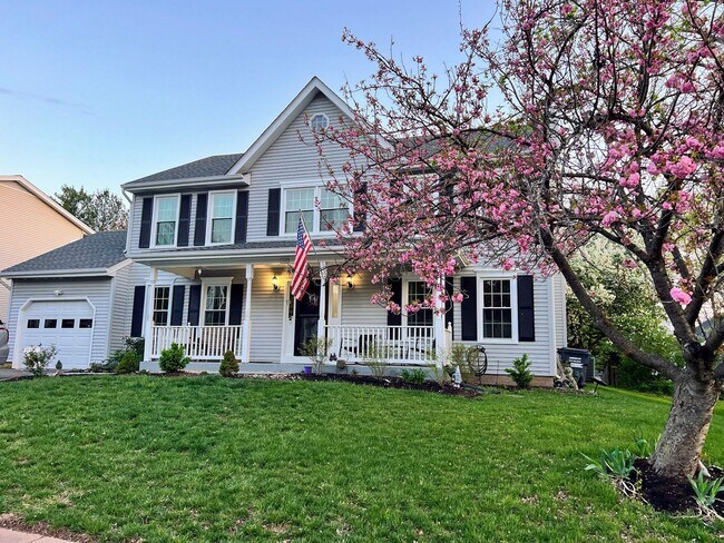 Primary Photo - Gorgeous 5 Bed 3.5 Bath Single Family Home...