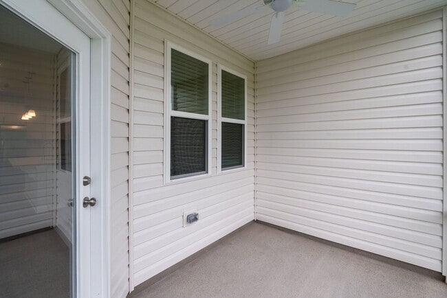 Building Photo - *Showings unavailable until August 1st!!*
