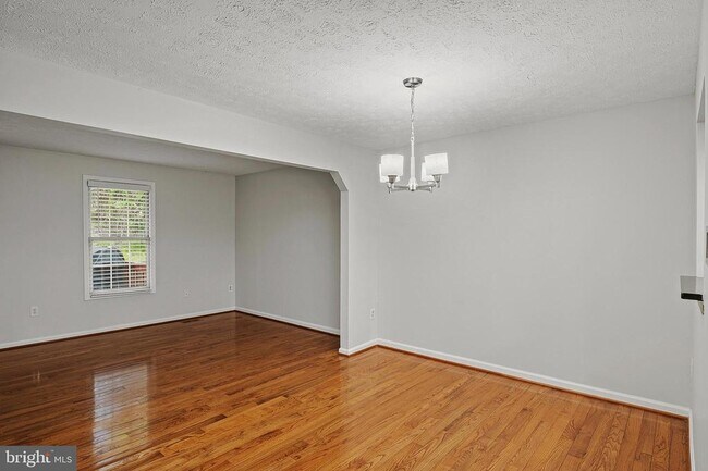 Building Photo - 7951 Brightmeadow Ct