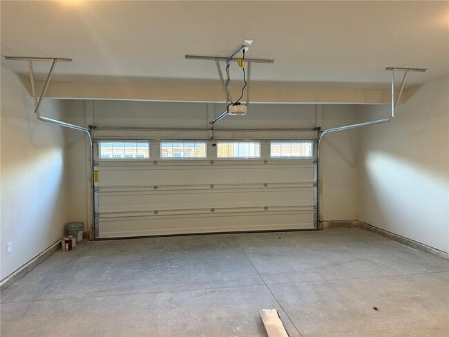 Building Photo - 277 Sequoia Ln