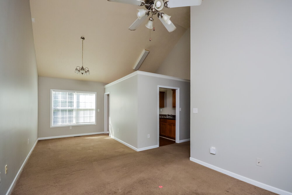 Building Photo - 9111 Jefferson Village Dr SW