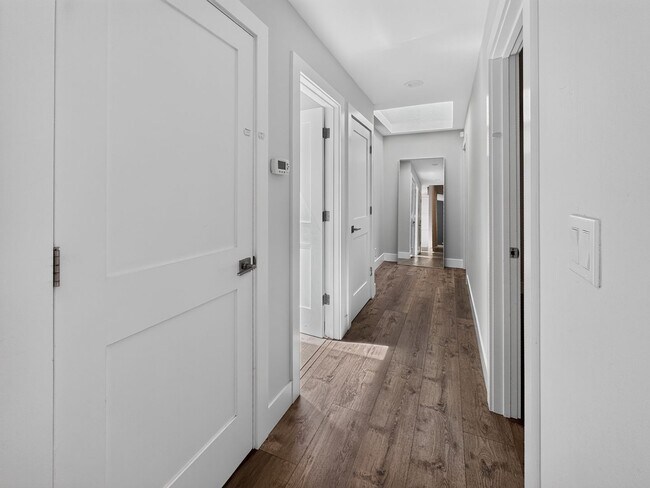 Building Photo - Gorgeous 4 Bedroom PLUS Spacious Bonus Room with Pool in Desired Alamo Neighborhood Available Now!