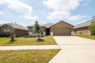 Building Photo - 2940 Lawson Dr