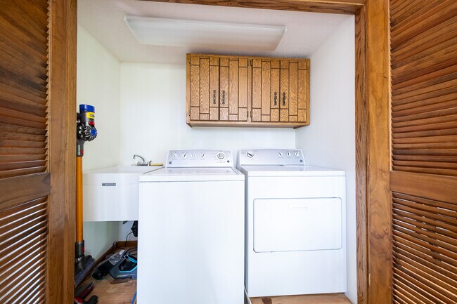 Building Photo - 3521 Widgeon Way
