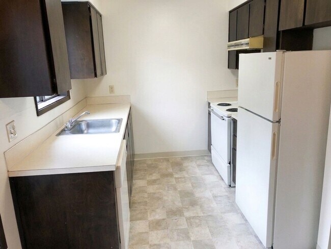 Interior Photo - Bel-Linda