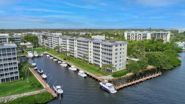 Building Photo - 1 Harbourside Dr
