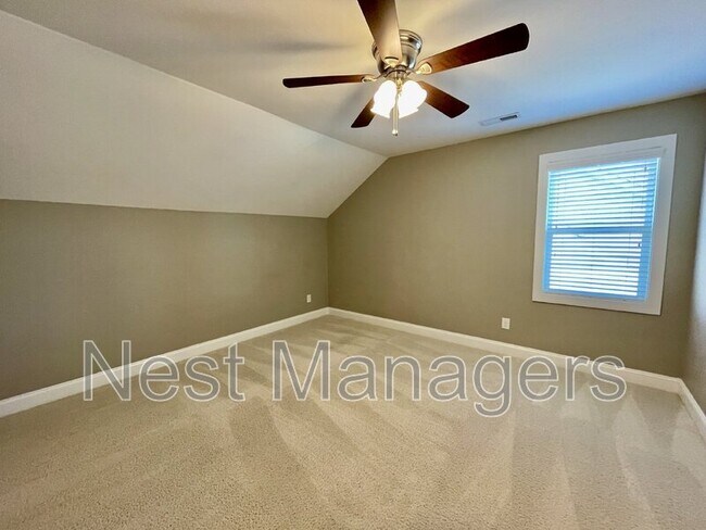 Building Photo - 385 Falls Creek Dr