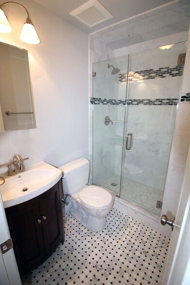 Building Photo - 34 Morris St