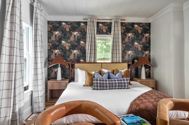 Building Photo - 52 Church St