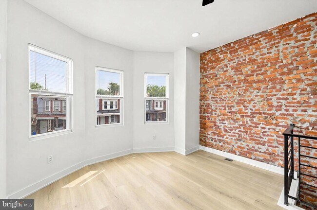 Building Photo - 4837 N 15th St
