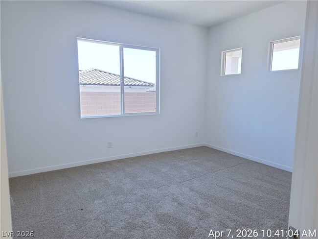 Building Photo - 96 Ibiza Lk Dr