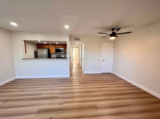 Building Photo - Sophisticated Space Designed for Comfort