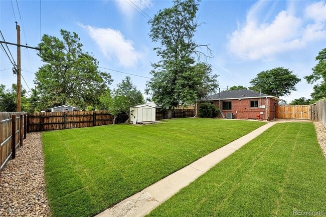 Building Photo - 3 Bed, 2 Bath Home in Denver