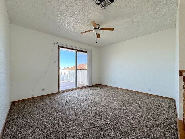 Building Photo - Northeast El Paso 3 Bed Refrig A/C by Fran...