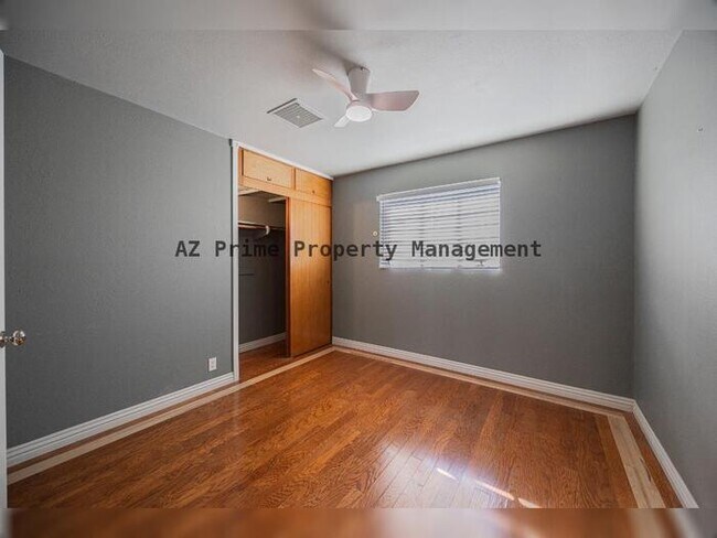 Building Photo - 3137 N 4th Ave