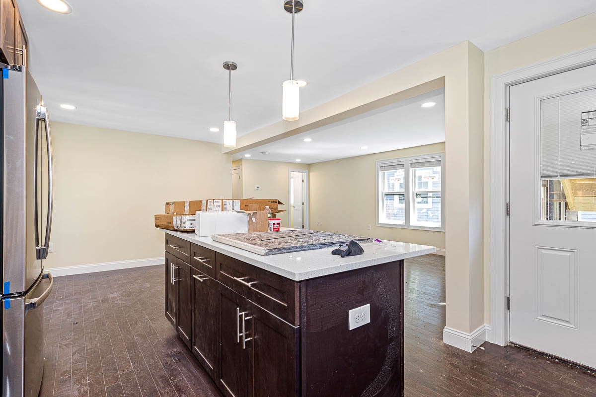 Building Photo - 72 Stanley Ave