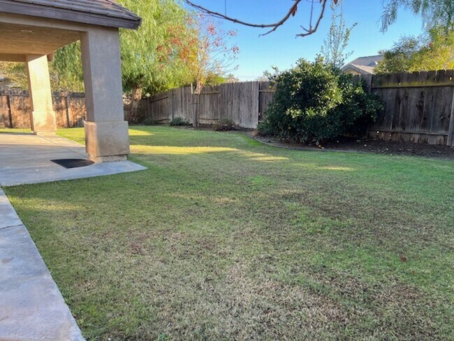 Building Photo - 13003 Lake Pueblo Way