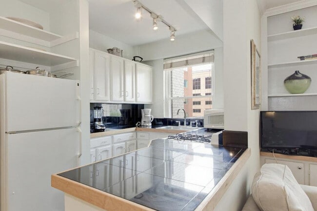 Building Photo - 2128 N St NW