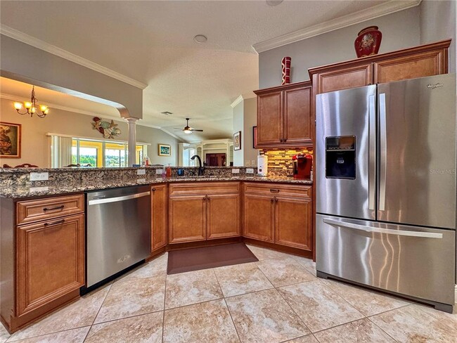 Building Photo - 4167 Victory Dr