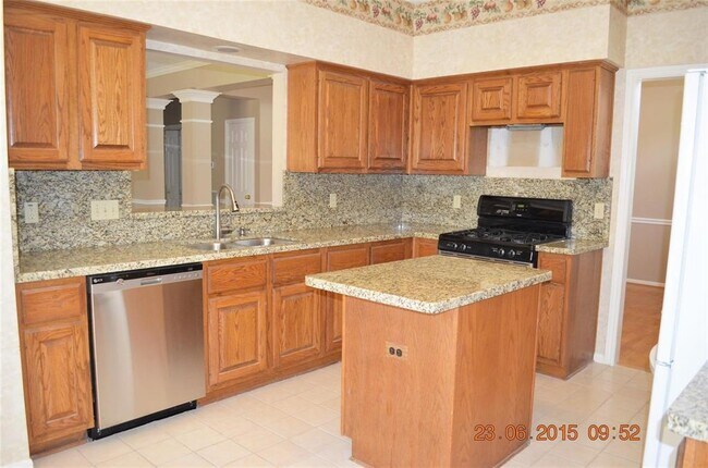 Building Photo - 14427 Shannon Ridge Rd